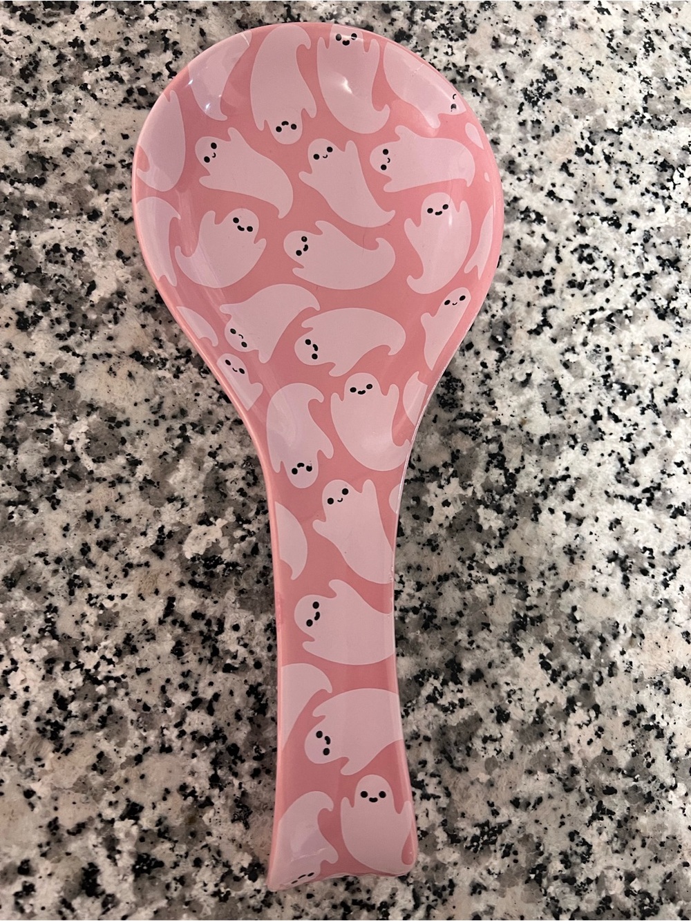 Pink Ghost Pattern Ceramic Spoon Rest - Playful Pink Kitchen Accent